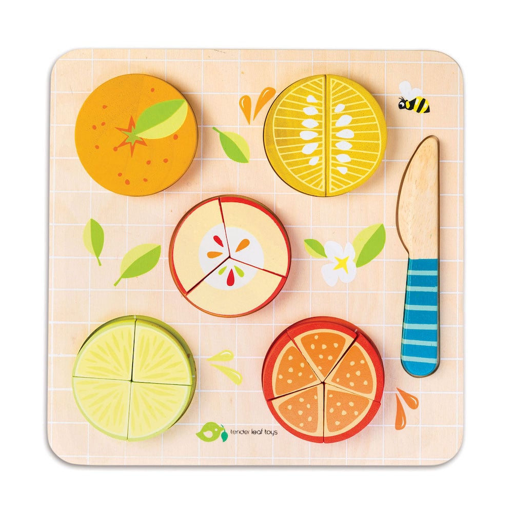 Puzzle educativ din lemn, Tender Leaf Toys, Fractionarea fructelor din imagine noua responsabilitatesociala.ro