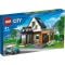 LEGO® City - Casa de familie si masina electrica (60398)