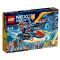 LEGO® Nexo Knights - Avionul Falcon Blaster al lui Clay (70351)