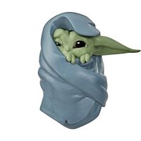 F1213 - Figurina Star Wars Baby Yoda, Blanket Wrapped, F12215l00, 6 cm