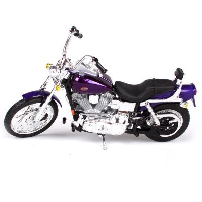 MAIS-34360_2018_004 MAIS-34360_2018_004 Motocicleta Maisto Harley-Davidson, 1:18-Model 2001 Fxdwg Dyna Wide Glide