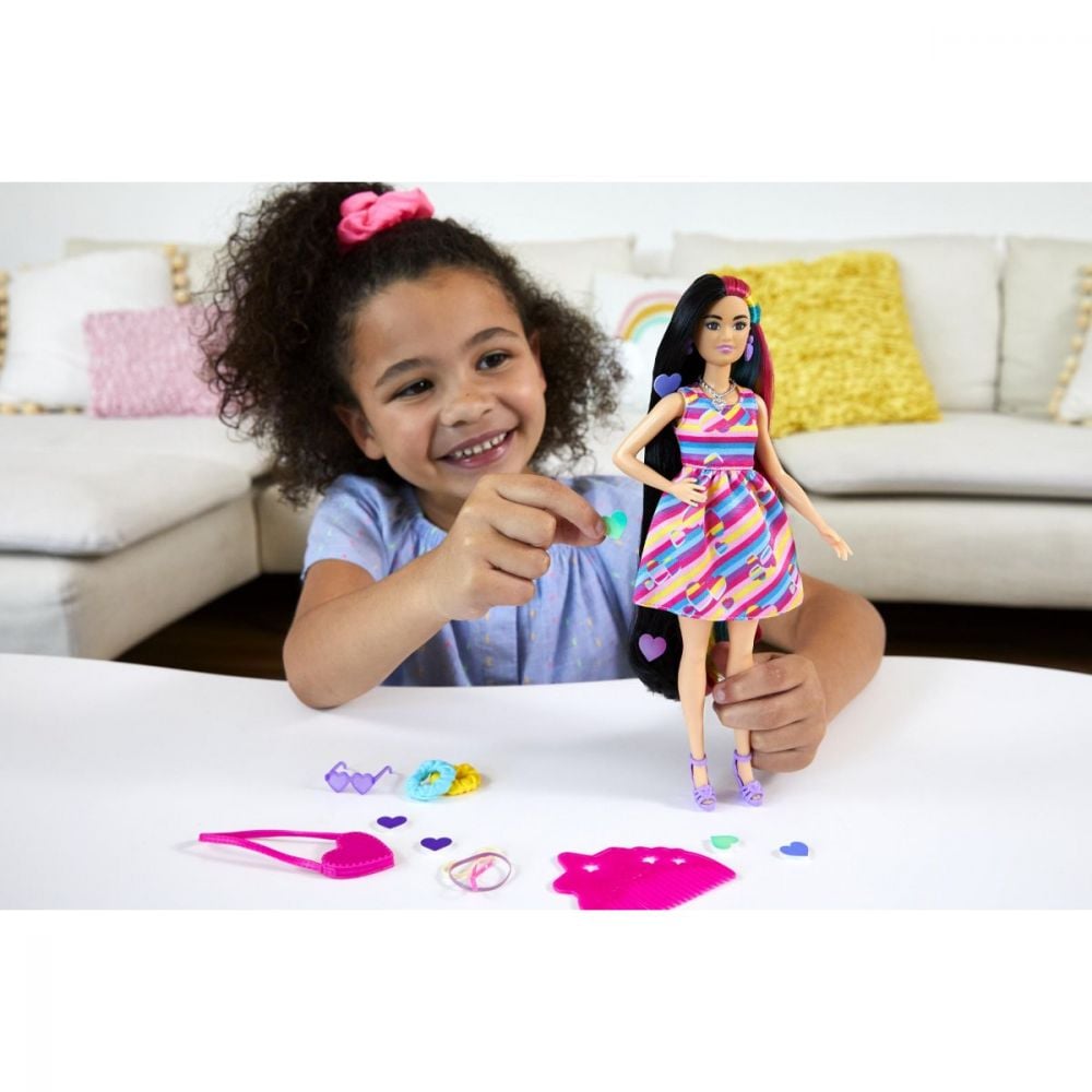 Papusa Barbie cu par lung si accesorii, Totally Hair Hearts