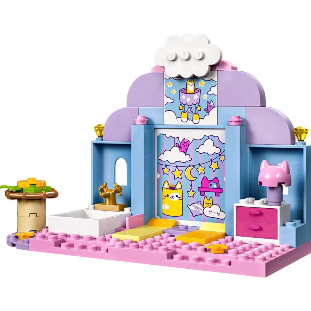 LEGO® Gabbys Dollhouse - Urechea cu Pisi-Cresa a lui Gabby (10796)