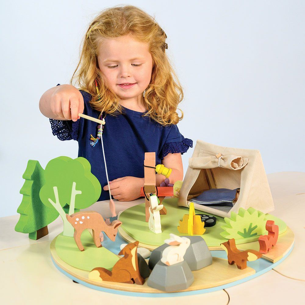 Set de joaca, camping in natura, din lemn premium, Tender Leaf Toys