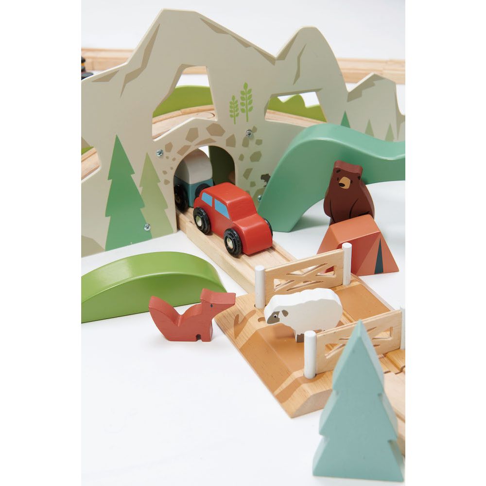 Set de tren cu vedere la munte, Tender Leaf Toys, din lemn premium