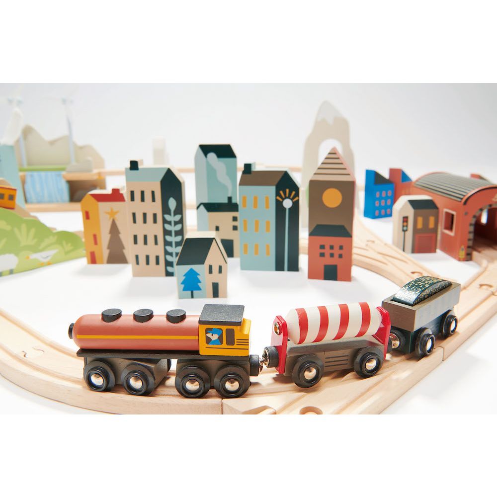Set de tren cu vedere la munte, Tender Leaf Toys, din lemn premium