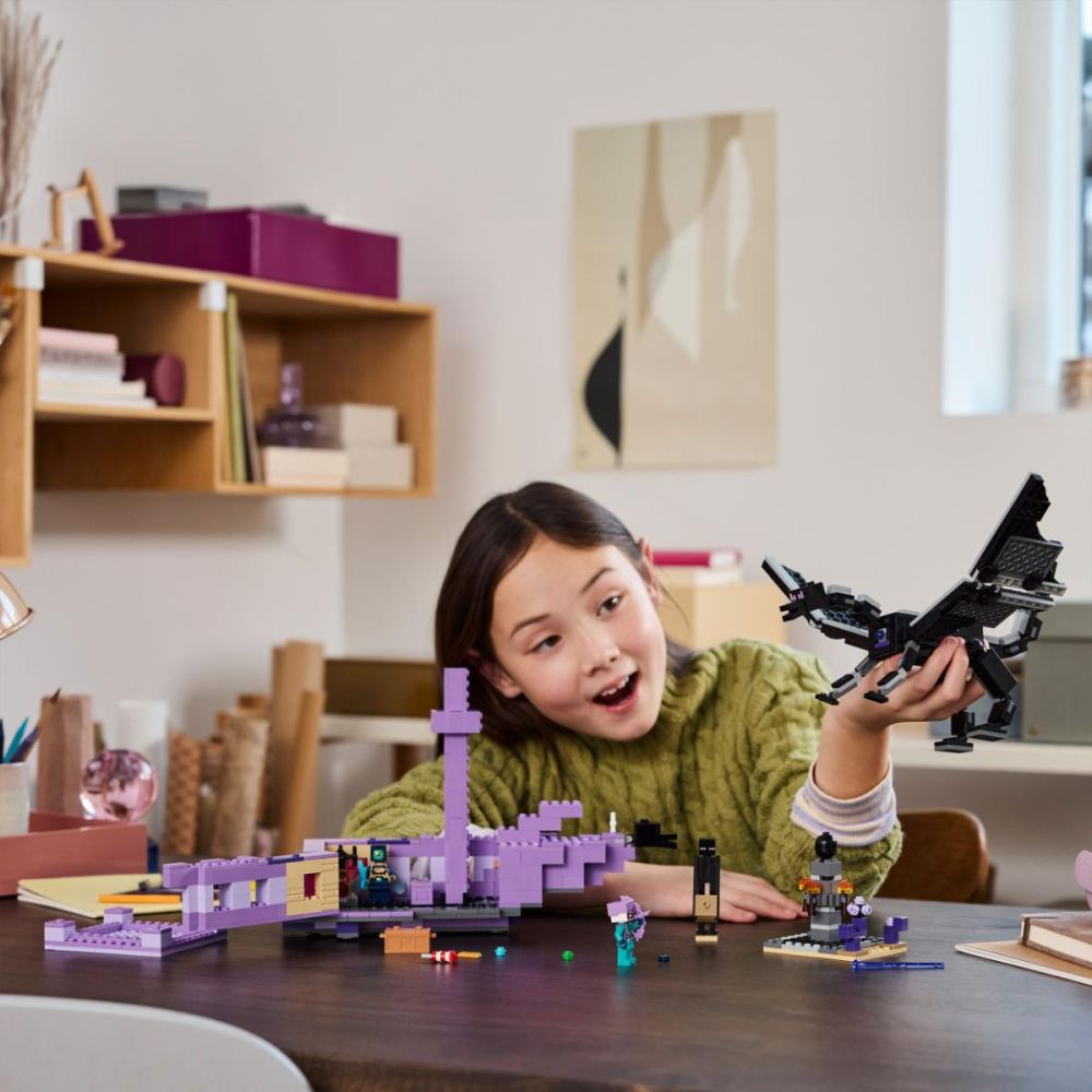 LEGO® Minecraft - Dragon Ender si Corabia din End (21264)
