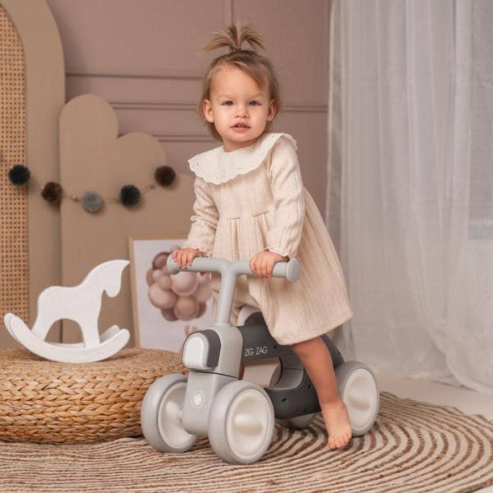 Bicicleta de echilibru, Lorelli Zig Zag, scaun reglabil 2 pozitii, cadru usor si stabil, lumini si muzica, Beige