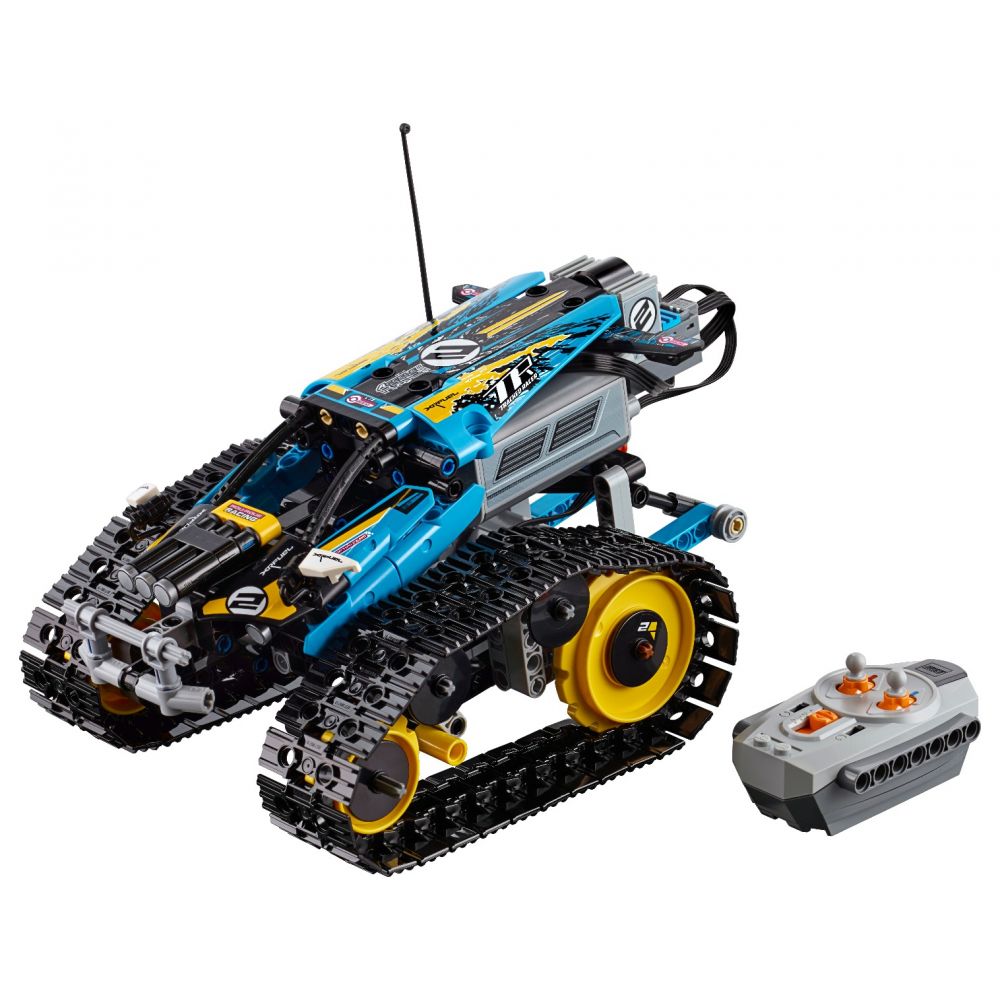 LEGO® Technic - Masinuta de cascadorii (42095)