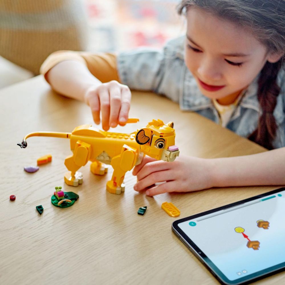 LEGO® Disney Classic - Puiul Simba, Regele Leu (43243)