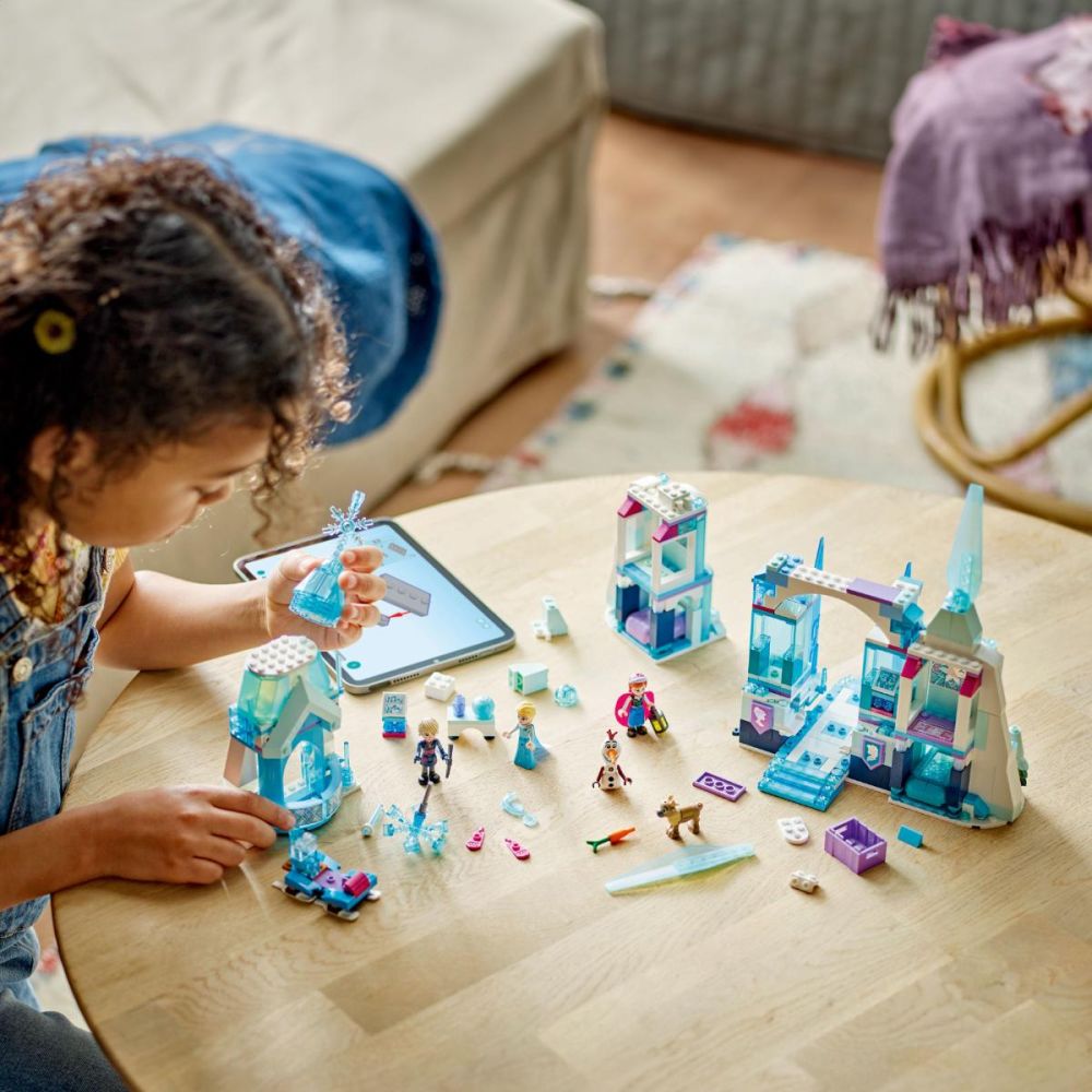 LEGO® Disney Princess - Palatul de gheata al Elsei (43244)