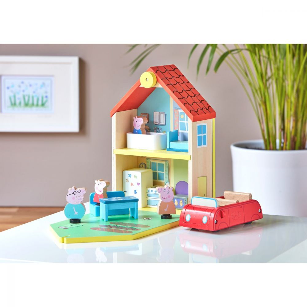 Set casa din lemn cu accesorii si figurina, Peppa Pig