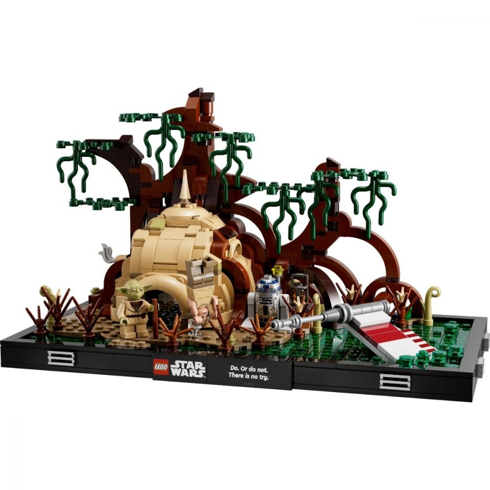 LEGO® Star Wars - Diorama antrenamentului Jedi de pe Dagobah (75330)