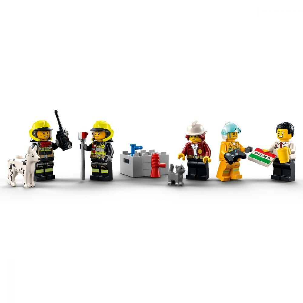 LEGO® City - Remiza de pompieri (60320)