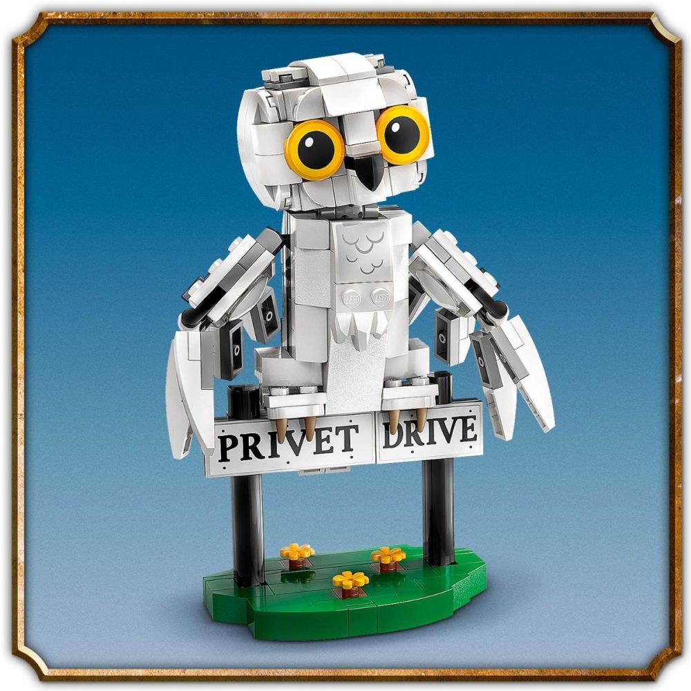 LEGO® Harry Potter - Hedwig pe Privet Drive nr. 4 (76425)