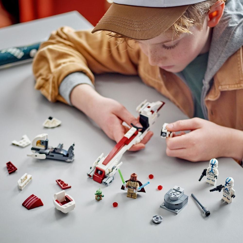 LEGO® Star Wars - Evadare pe motocicleta de viteza BARC (75378)