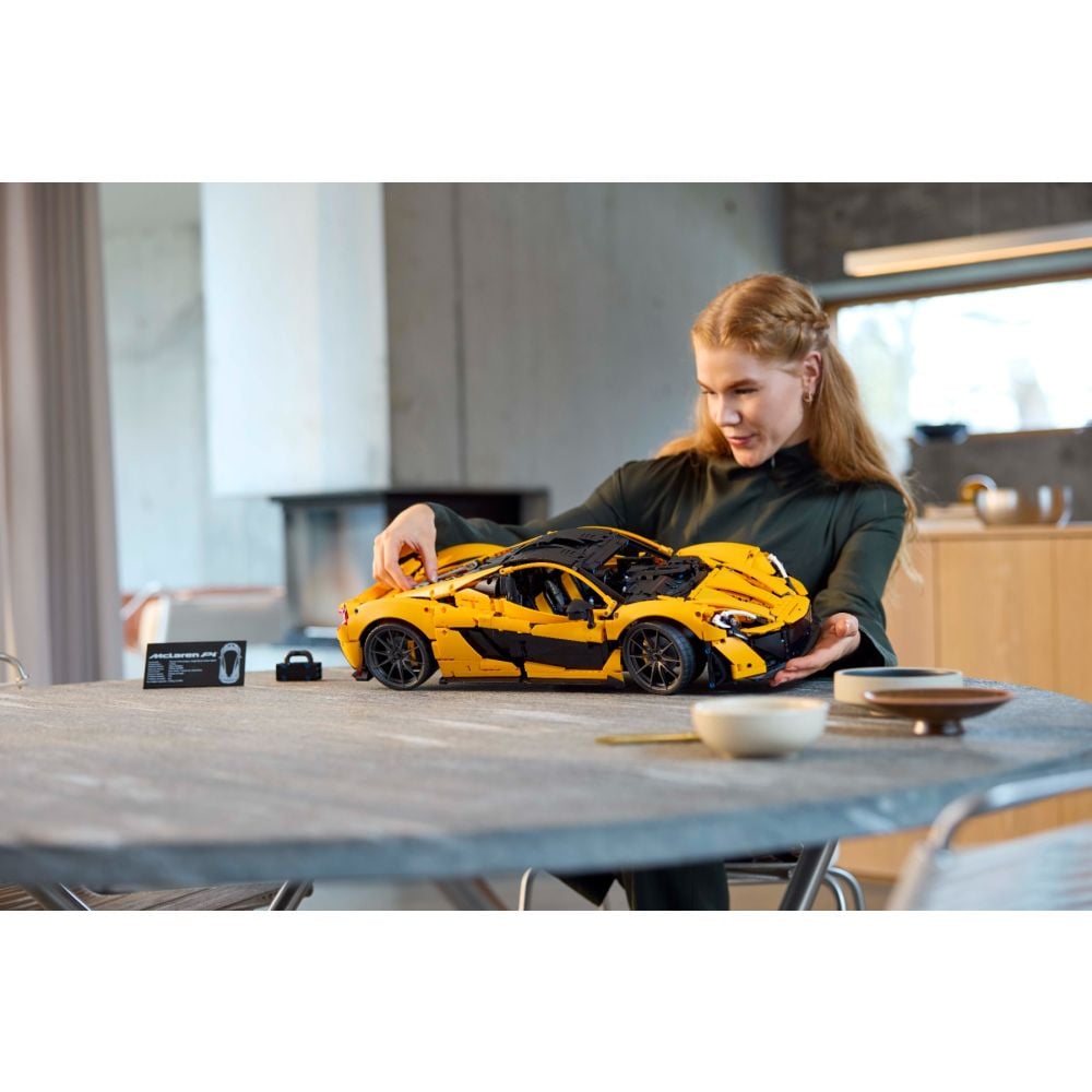LEGO® Technic - McLaren P1 (42172)