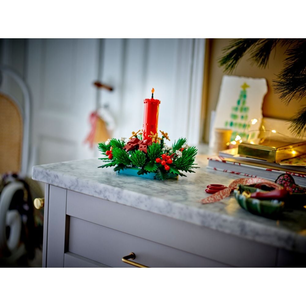 LEGO® Iconic - Decoratiune pentru masa de Craciun (40743)