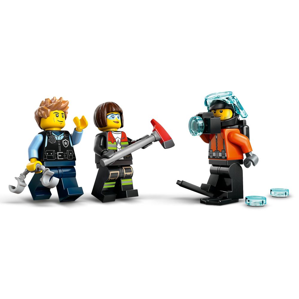 LEGO® City - Elicopter, autospeciala de pompieri si submarin in versiuni remixate (60462)