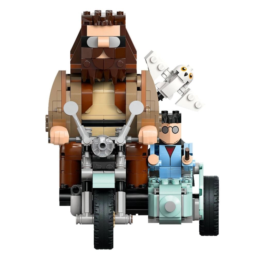 LEGO® Harry Potter - Hagrid si Harry intr-o tura cu motocicleta (76443)