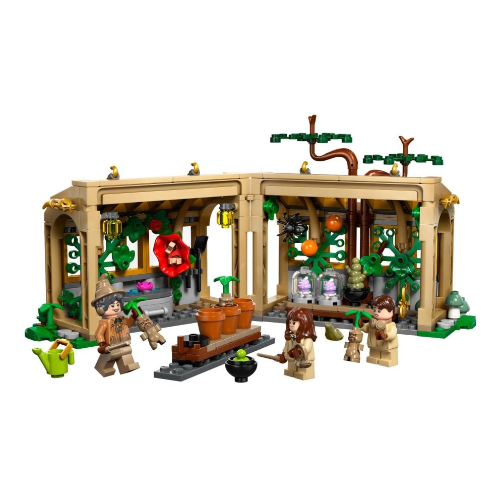 LEGO® Harry Potter - Castelul Hogwarts: Lectie de ierbologie (76445)