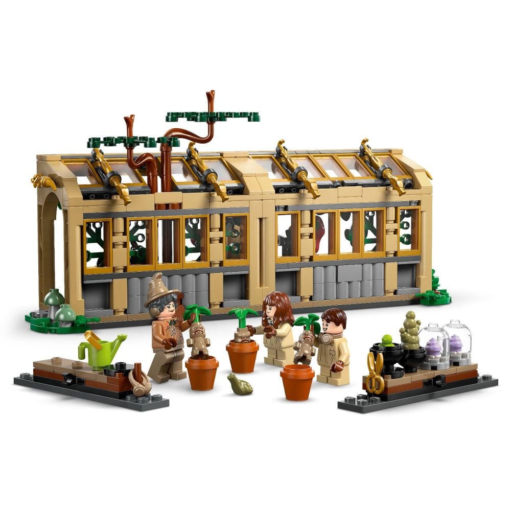 LEGO® Harry Potter - Castelul Hogwarts: Lectie de ierbologie (76445)