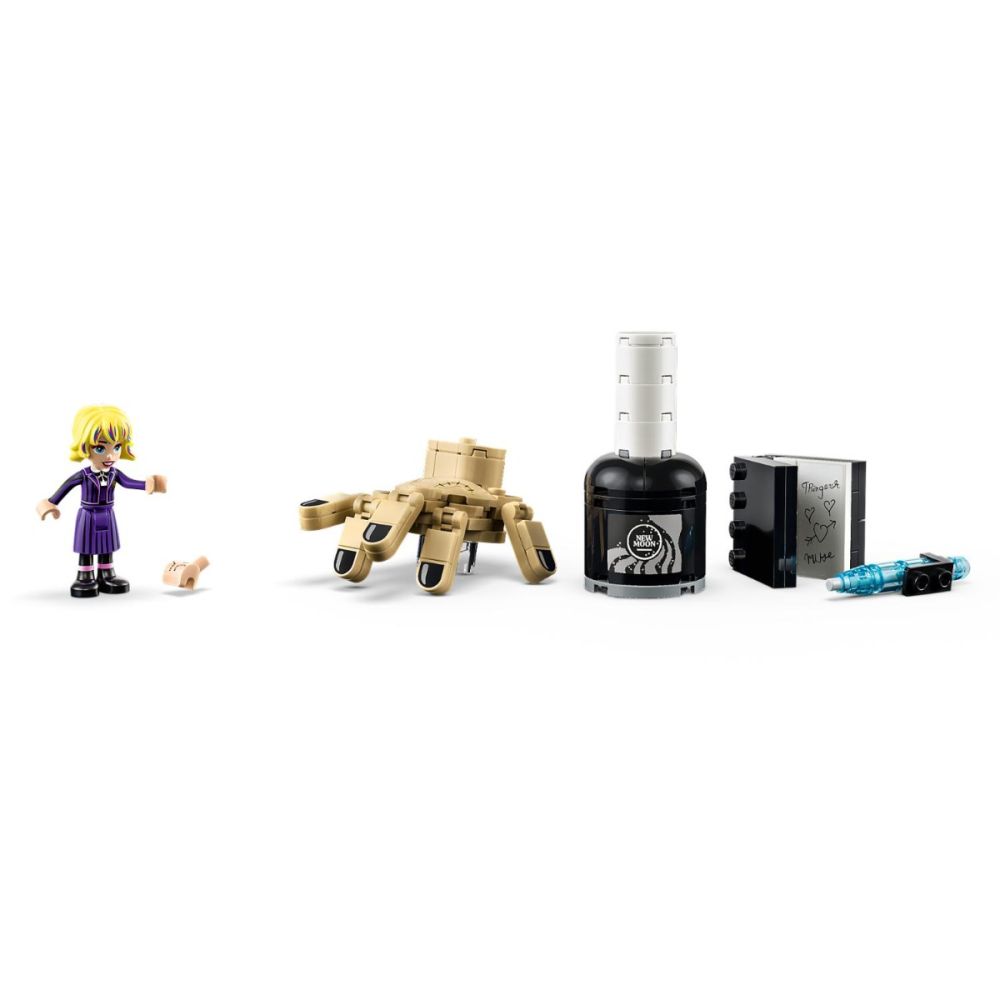 LEGO® Wednesday - Apartamentul lui Mana (76785)