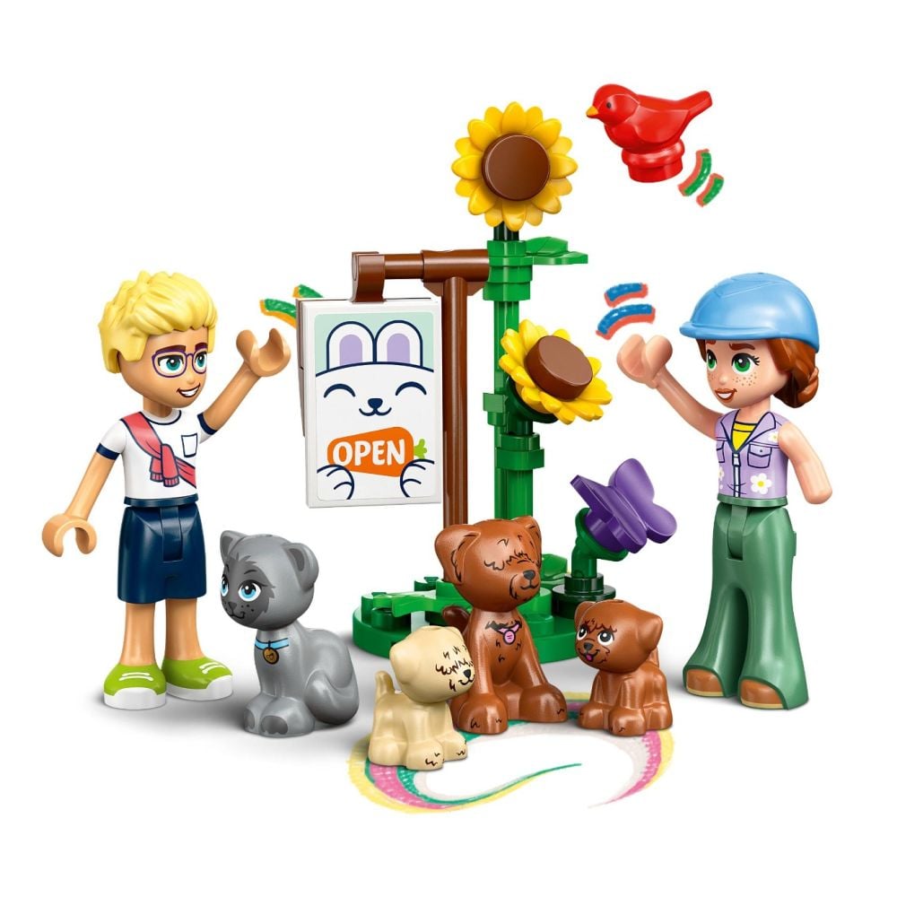 LEGO® Friends - Clinica veterinara pentru cai si animale de