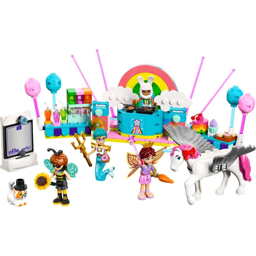 LEGO® Friends - Bal mascat cu unicornul si zana (42661)