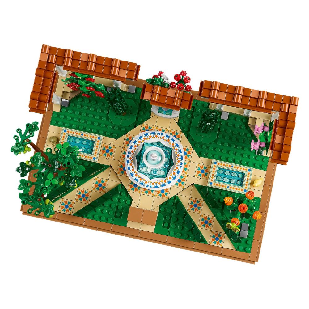 LEGO® Icons - Gradina cu fantana (10359)