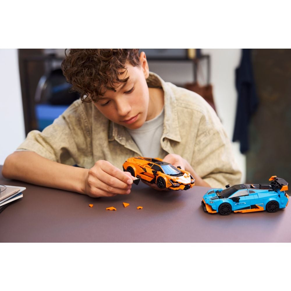 LEGO® Speed Champions - Lamborghini Revuelto si Huracan STO (77238