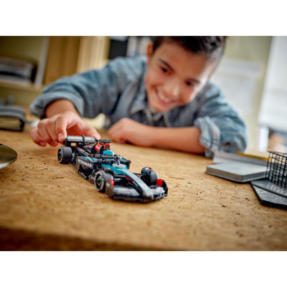 LEGO® Speed Champions - Masina de curse Mercedes-AMG F1® W15 (77244)
