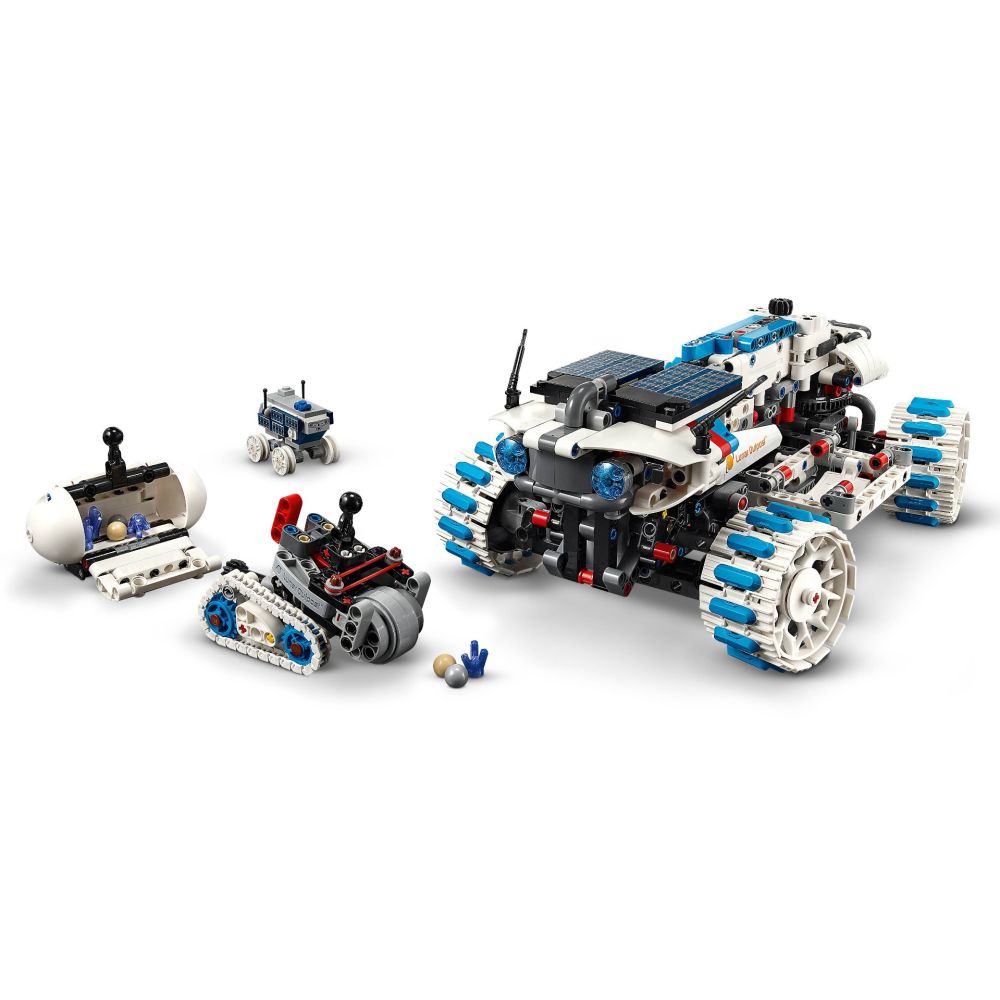 LEGO® Technic - Vehicul spatial Rover Lunar Outpost (42211)