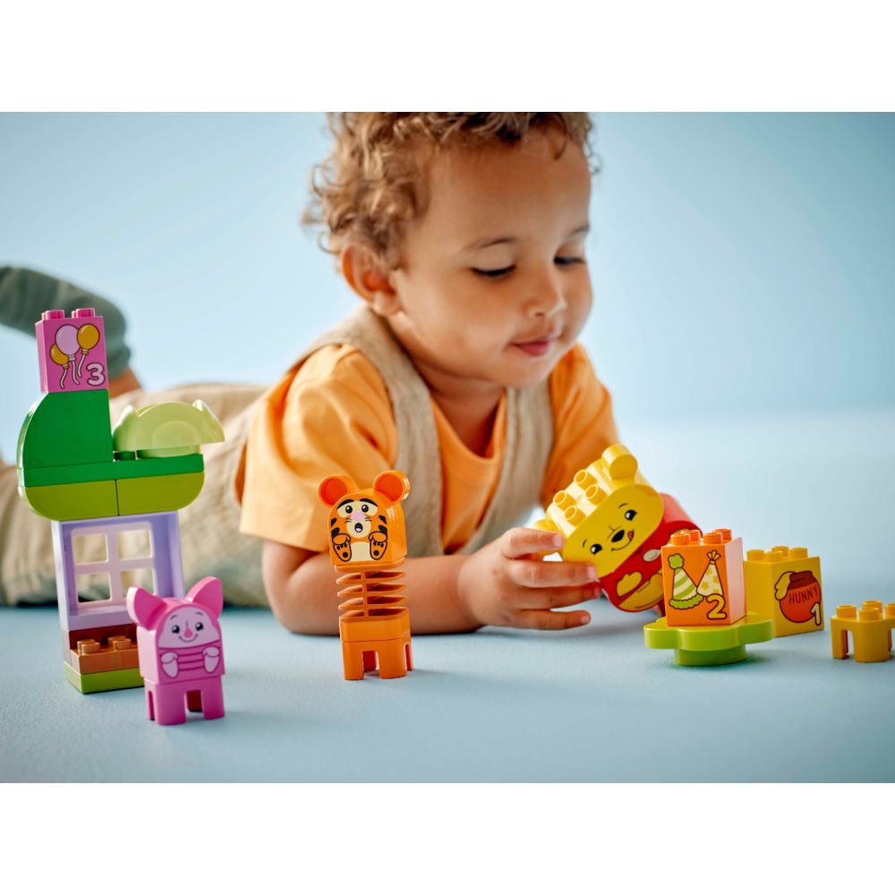 LEGO® DUPLO - Petrecerea de ziua de nastere a lui Winnie de Plus (10457)