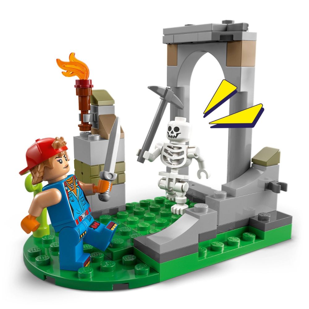 LEGO® Fortnite - Tabara lui Peely si Sparkplug (77075)