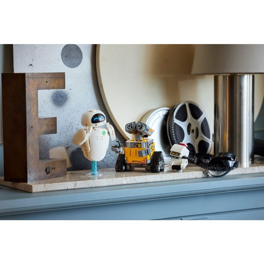 LEGO® Disney Pixar - WALL-E si EVE (43279)