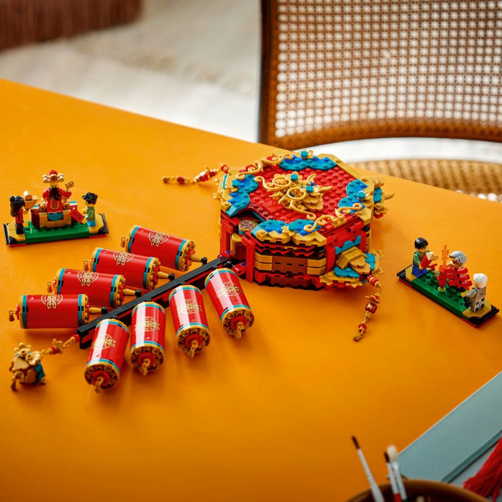 LEGO® Festival - Petarda aducatoare de noroc (80118)