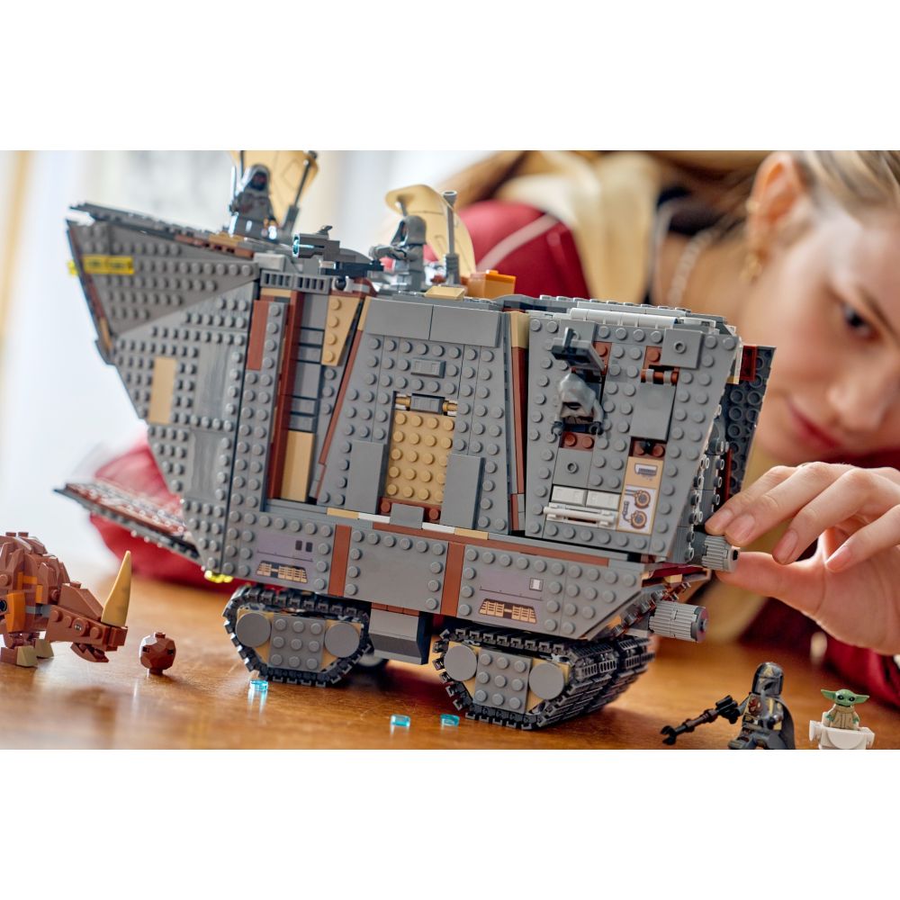 LEGO® Star Wars - Offworld Sandcrawler si Mudhorn (75453)