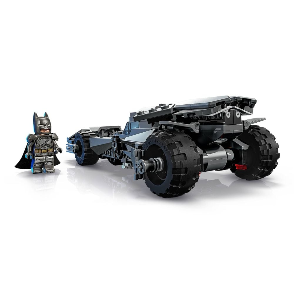 LEGO® Super Heroes - Batmobilul din Batman vs Superman (76331)