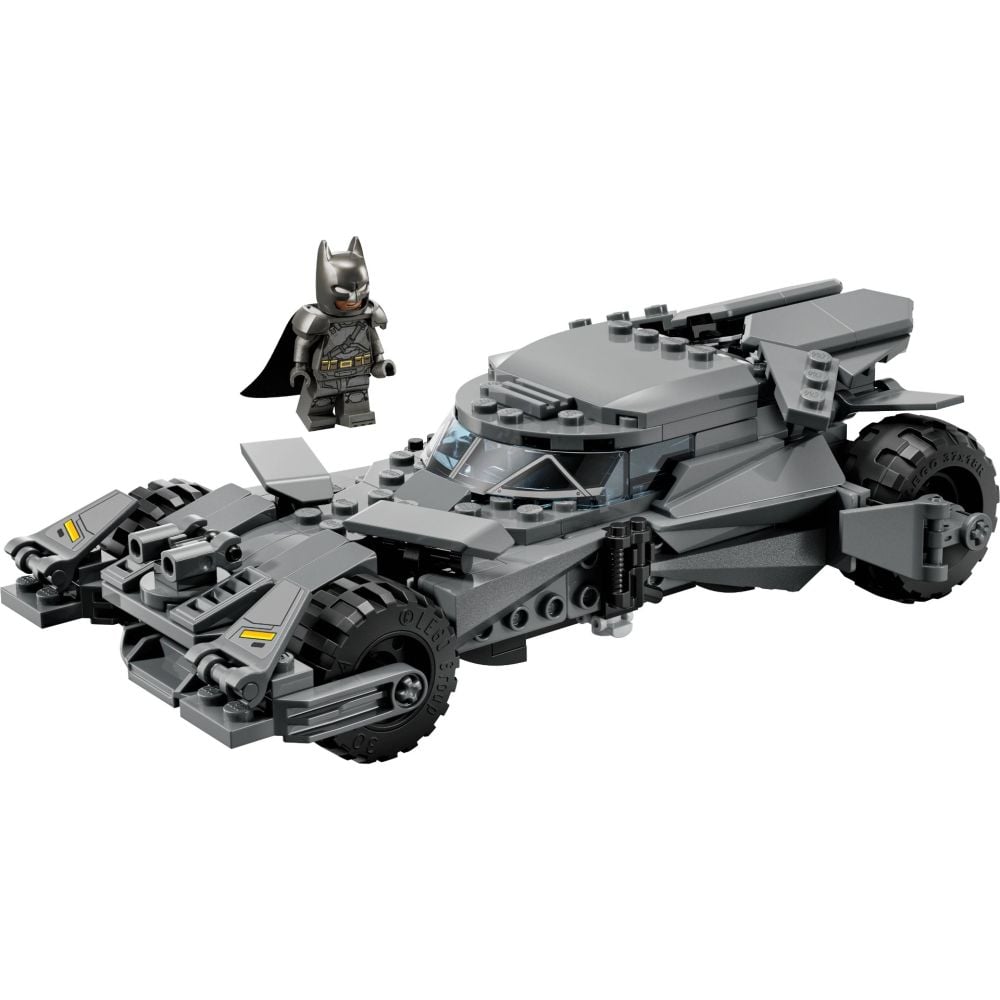 LEGO® Super Heroes - Batmobilul din Batman vs Superman (76331)