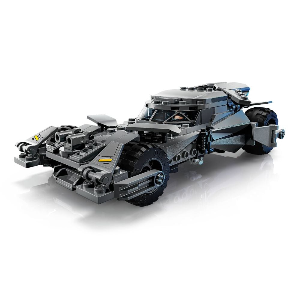 LEGO® Super Heroes - Batmobilul din Batman vs Superman (76331)
