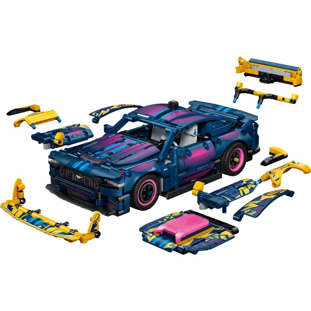 LEGO® Technic - Masina personalizata Ford Mustang GT (42236)