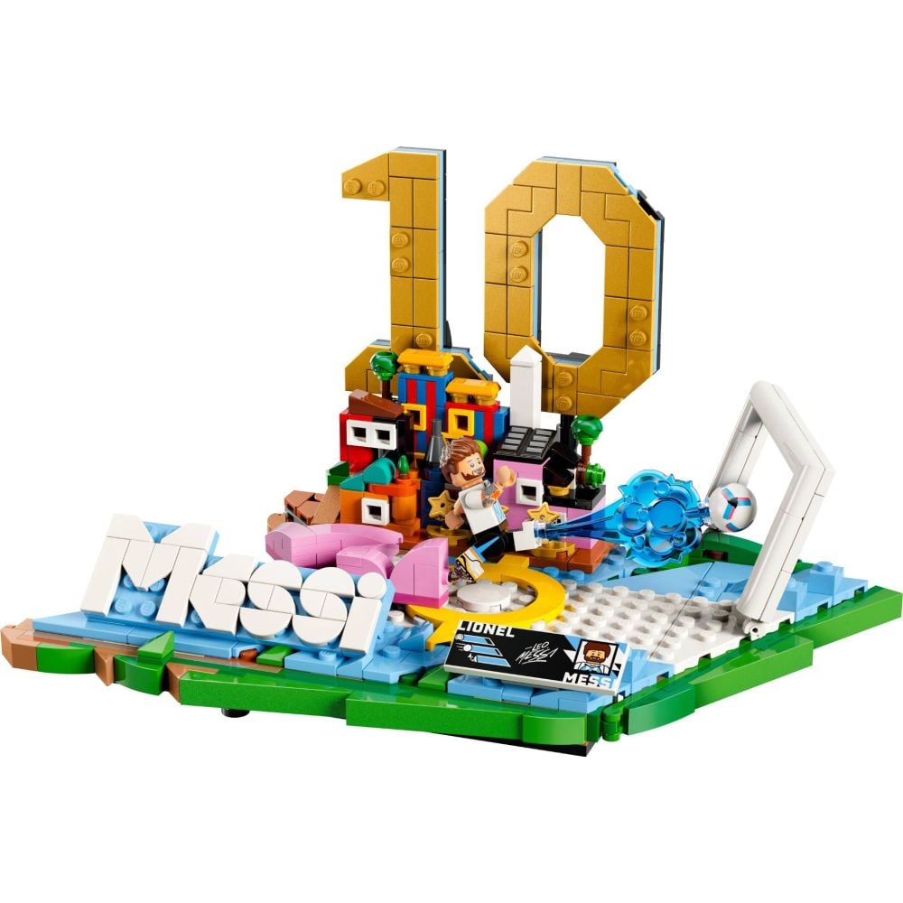 LEGO® Editions - Lionel Messi - Momente importante din fotbal (43011)