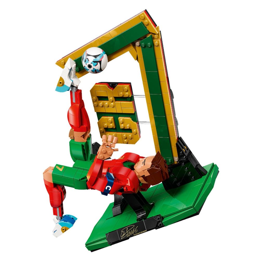 LEGO® Editions - Cristiano Ronaldo - Legenda a fotbalului (43016)