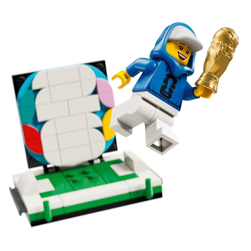 LEGO® Editions - Trofeul oficial al Cupei Mondiale FIFA (43020)