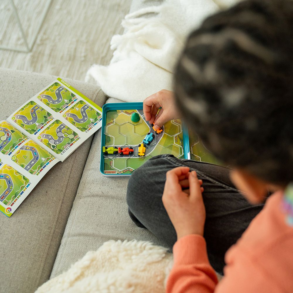 Joc de logica cu 48 de provocari, Smart Games, Pole Position