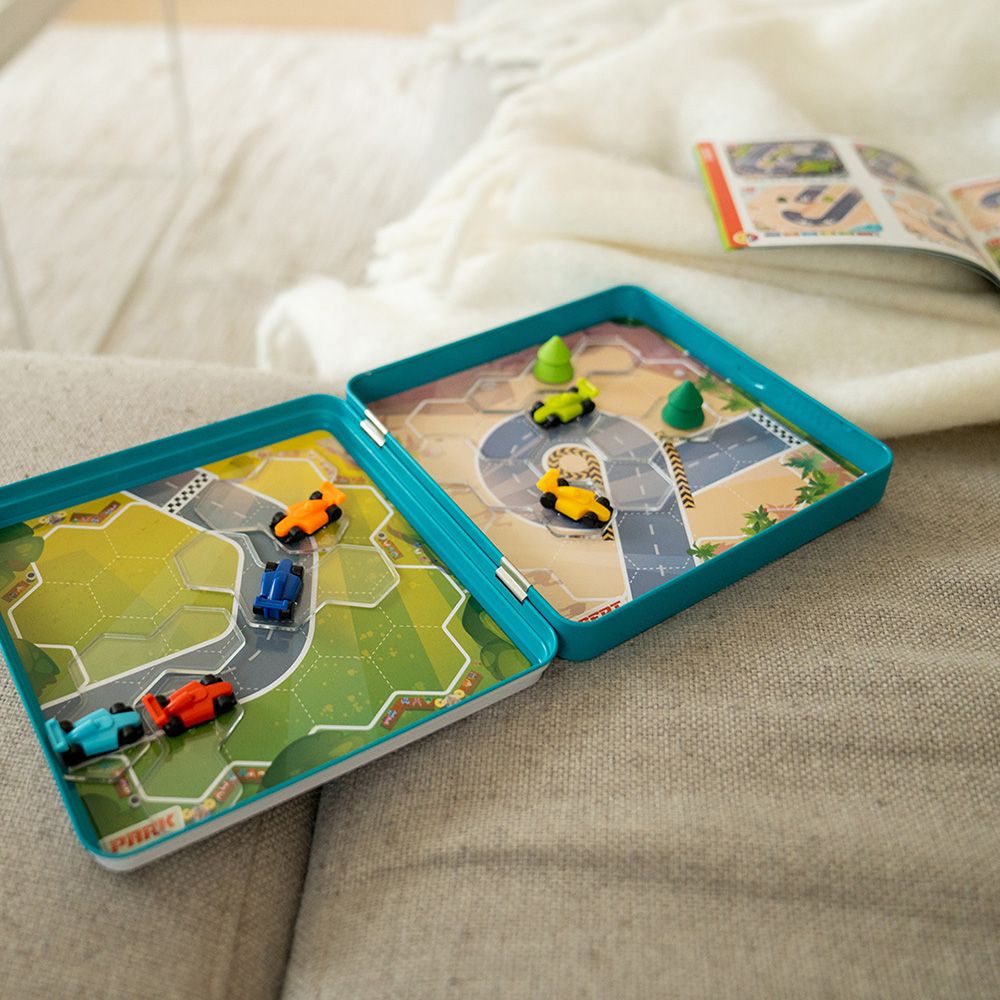 Joc de logica cu 48 de provocari, Smart Games, Pole Position