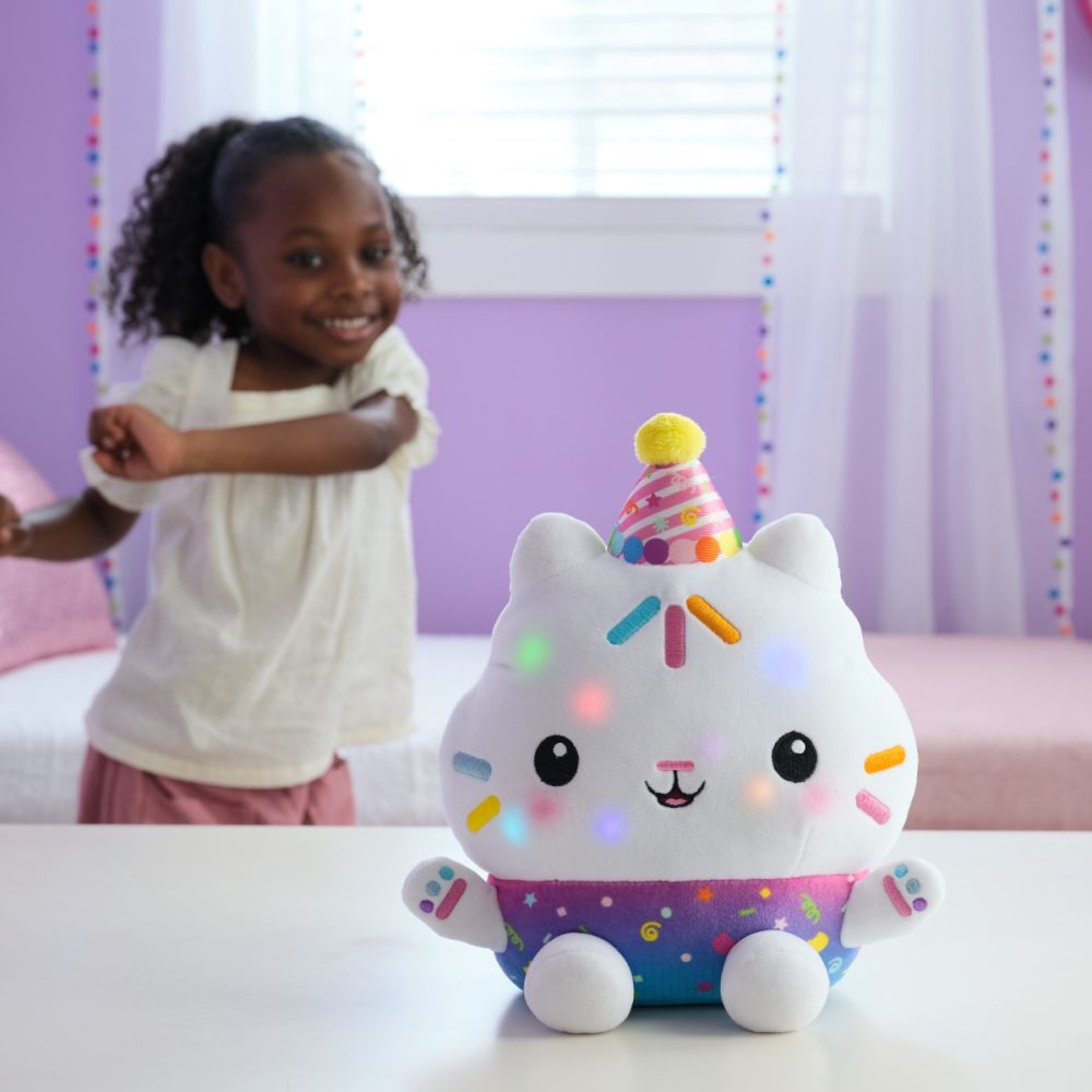 Jucarie de plus interactiva, Gabbys Dollhouse, Sprinkle Party Cakey, 25 cm, 6071152