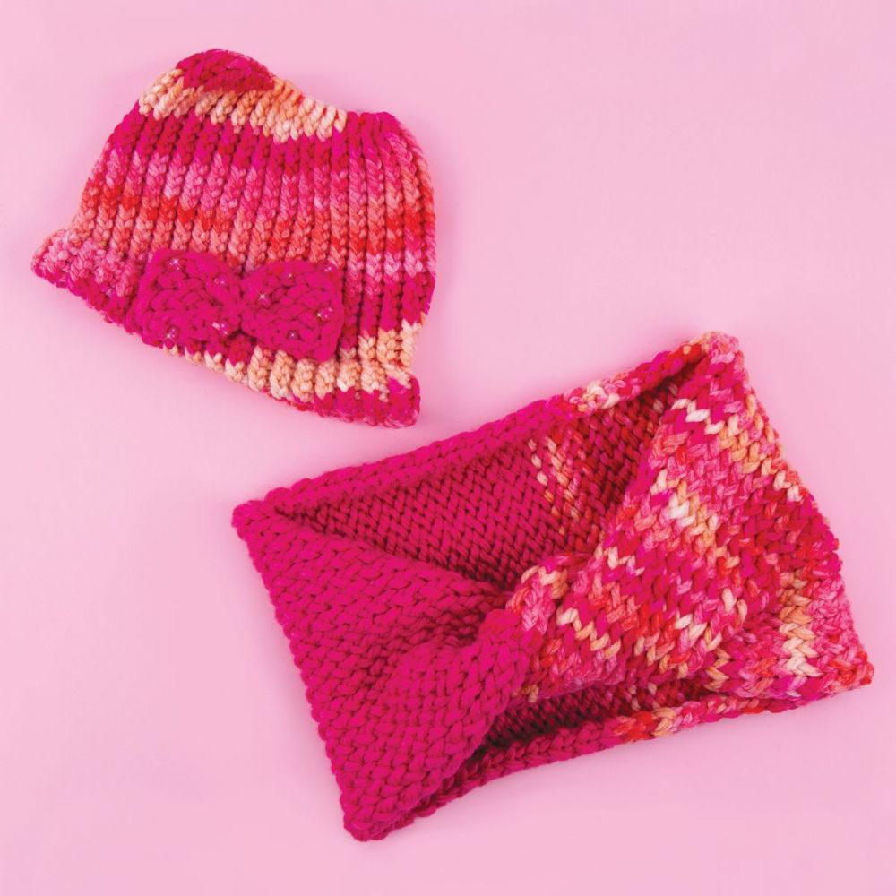 Set de impletire, Make It Real, Beanie Bun and Infinity Scarf