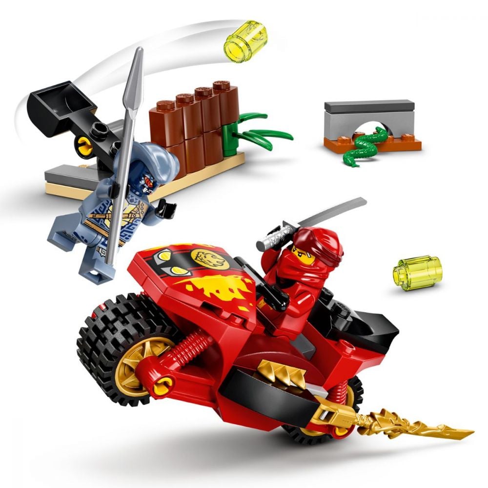 LEGO® Ninjago - Motocicleta Blade a lui Kai (71734)